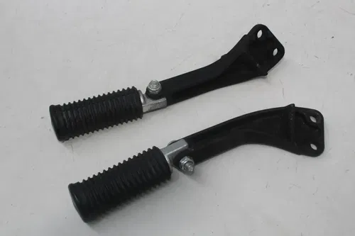 07-11 Harley-davidson Dyna Fat Bob Fxdf rear back passenger foot pegs pair
