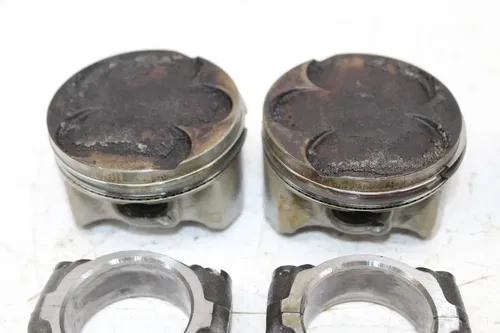1987 YAMAHA FZ700 ENGINE MOTOR BLOCK PISTON W/ RODS