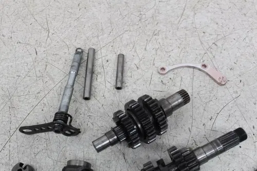 04 HONDA CRF250R ENGINE TRANSMISSION TRANNY ASSEMBLY GEARS SHIFT DRUM