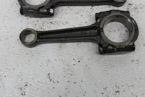 85-86 YAMAHA MAXIM 700 XJ700 CONNECTING PISTON ROD SET