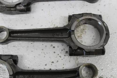 85-86 YAMAHA MAXIM 700 XJ700 CONNECTING PISTON ROD SET
