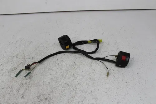 1996 SUZUKI KATANA 600 GSX600F LEFT RIGHT CONTROL SWITCH SWITCHES ON OFF TURN