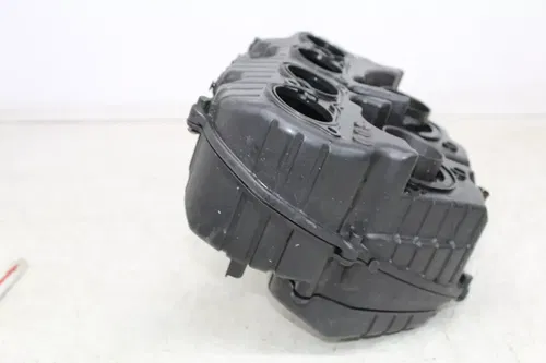 04-05 HONDA CBR1000RR AIRBOX AIR INTAKE FILTER BOX FRONT DUCT (SEE DESCP)