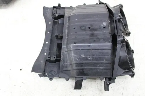 04-05 HONDA CBR1000RR AIRBOX AIR INTAKE FILTER BOX FRONT DUCT (SEE DESCP)