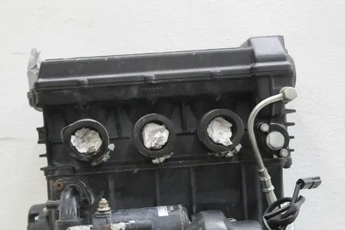 95 TRIUMPH SPEED TRIPLE 900 ENGINE MOTOR CYLINDER HEAD CASES CRANK TRANSMISSION
