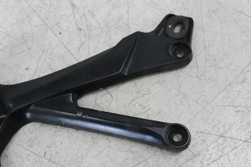 22-24 SUZUKI HAYABUSA LEFT REAR BACK PASSENGER PEG