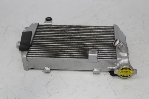 00-01 HONDA RVT1000R RC51 SP1 ENGINE RIGHT RADIATOR MOTOR COOLING RADIATER