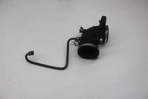 99-01 FERRARI 456 M RH AIR INTAKE BOOT