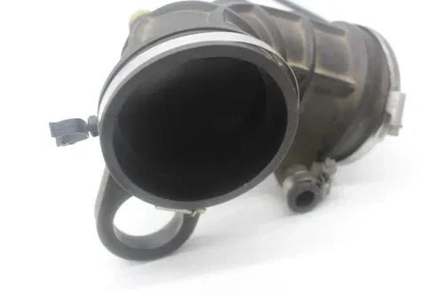 99-01 FERRARI 456 M RH AIR INTAKE BOOT