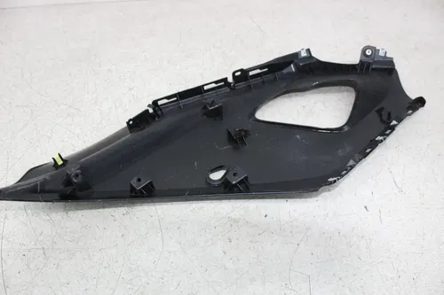 22-24 YAMAHA YZF R7 RIGHT LOWER BOTTOM BELLY SIDE FAIRING COWL