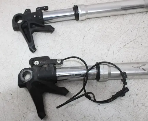 09-14 DUCATI MONSTER 696 FRONT FORKS SHOCK SUSPENSION SET PAIR (SEE DESCP)