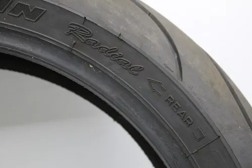 MICHELIN PILOT POWER 180/55 ZR17 M/C (73W) REAR BACK TIRE (TREAD:5/32NDS)