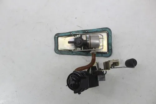 00-06 Harley-davidson Softail Deuce Efi Fxstdi Fuel Pump Gas Sending Unit Mount