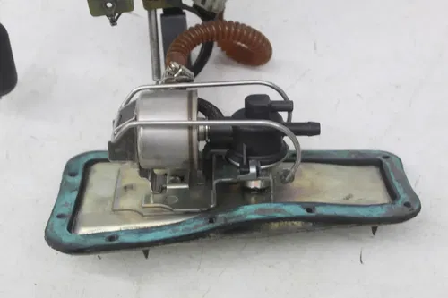 00-06 Harley-davidson Softail Deuce Efi Fxstdi Fuel Pump Gas Sending Unit Mount