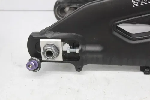 20-24 Yamaha Yzf R1 Rear Swingarm Back Suspension Swing Arm (see descp)