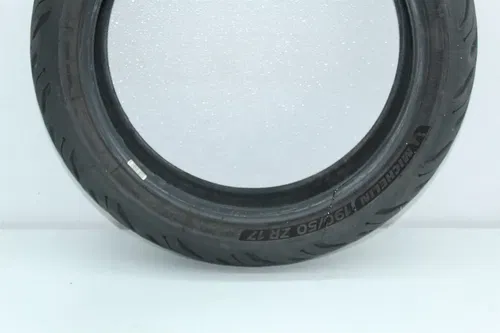 MICHELIN ROAD 6 GT 190/50 ZR17 M/C (73W) 2CT REAR BACK TIRE (TREAD:7/32NDS)