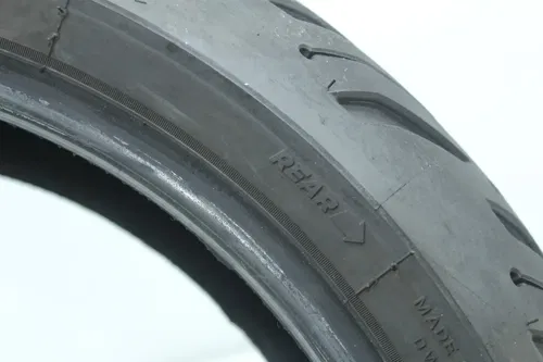 MICHELIN ROAD 6 GT 190/50 ZR17 M/C (73W) 2CT REAR BACK TIRE (TREAD:7/32NDS)