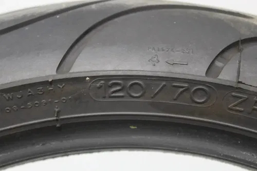 MICHELIN PILOT POWER 120/70 ZR17 M/C (58W) FRONT TIRE (TREAD:2/32NDS)