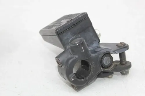 93-01 Kawasaki Ninja Zx11 Front Brake Master Cylinder (read)