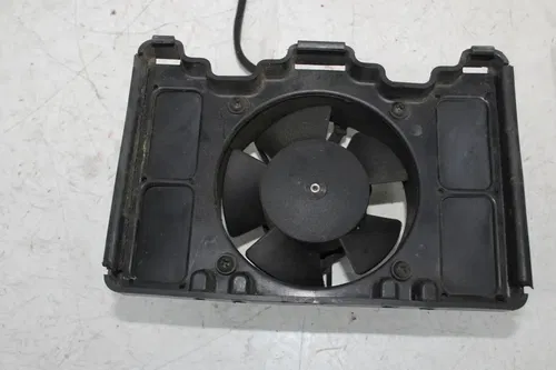 01 KTM 640 DUKE II ENGINE MOTOR COOLING COOLER RADIATOR FAN
