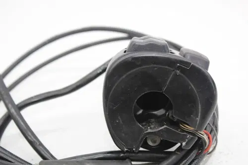 07-20 HARLEY-DAVIDSON SPORTSTER 1200 CUSTOM RIGHT CONTROL KILL START SWITCH