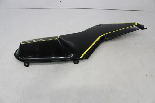 18-23 HUSQVARNA SVARTPILEN 401 RIGHT GAS TANK FUEL CELL PANEL COVER TRIM COWL