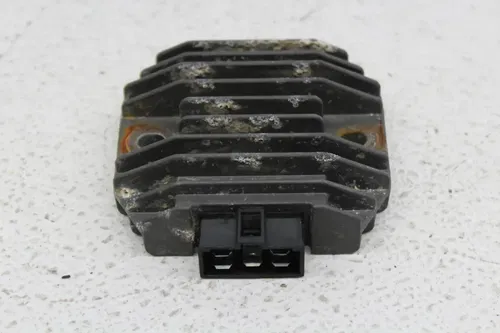 98-01 YAMAHA YZF R1 RECTIFIER VOLTAGE REGULATOR