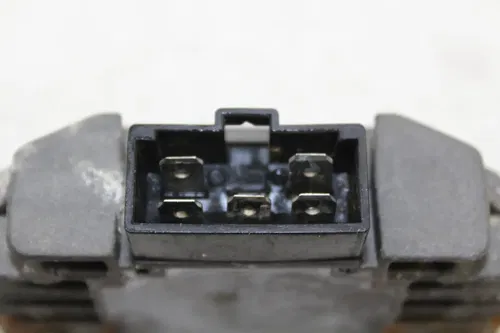 98-01 YAMAHA YZF R1 RECTIFIER VOLTAGE REGULATOR