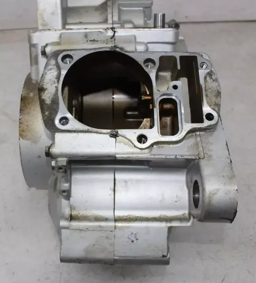 10 HONDA SABRE 1300 VT1300CS ENGINE MOTOR CRANKCASE CRANK CASES BLOCK
