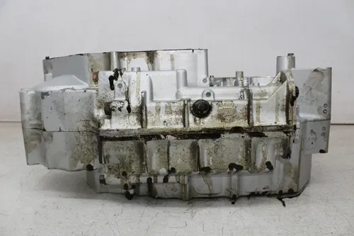 10 HONDA SABRE 1300 VT1300CS ENGINE MOTOR CRANKCASE CRANK CASES BLOCK