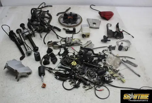 04-06 YAMAHA FZ6 PARTS HARDWARE SPROCKET TAIL LIGHT AXLE COVER TANK NUT BOLT