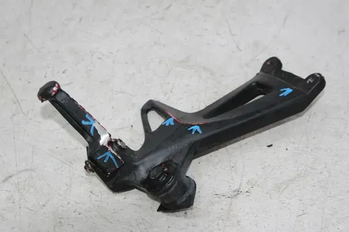 98-04 TRIUMPH SPRINT 955 RIGHT REAR BACK PASSENGER PEG