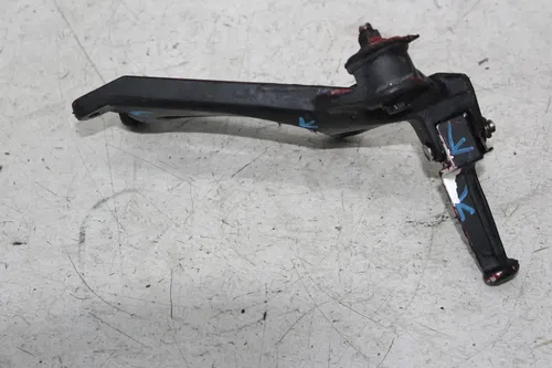 98-04 TRIUMPH SPRINT 955 RIGHT REAR BACK PASSENGER PEG