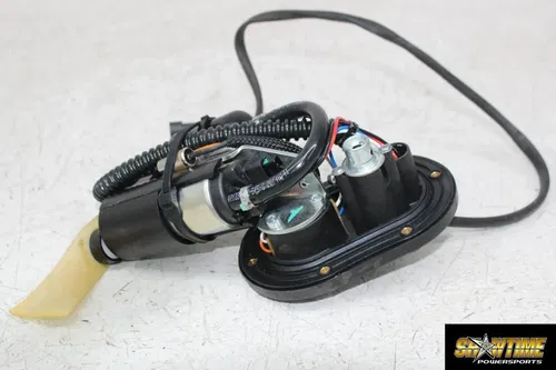 21-23 MOTO GUZZI V7 STONE PETROL FUEL GAS PUMP