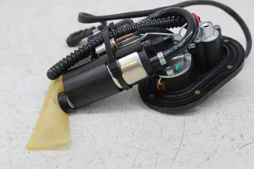 21-23 MOTO GUZZI V7 STONE PETROL FUEL GAS PUMP