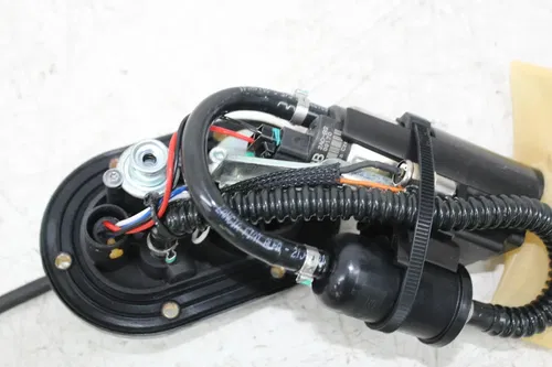 21-23 MOTO GUZZI V7 STONE PETROL FUEL GAS PUMP
