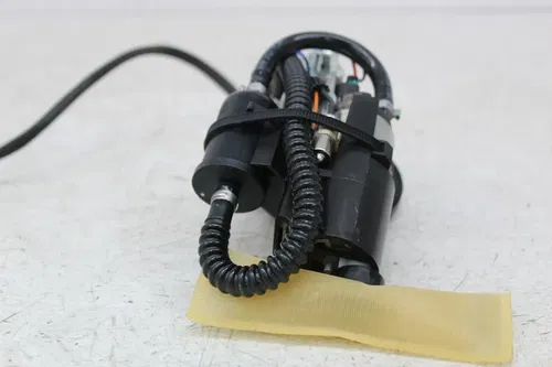 21-23 MOTO GUZZI V7 STONE PETROL FUEL GAS PUMP