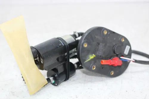 21-23 MOTO GUZZI V7 STONE PETROL FUEL GAS PUMP