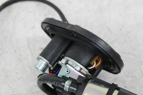 21-23 MOTO GUZZI V7 STONE PETROL FUEL GAS PUMP