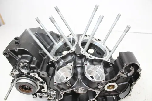 2012 YAMAHA RAIDER XV1900CBCS ENGINE MOTOR CRANKCASE CRANK CASES BLOCK