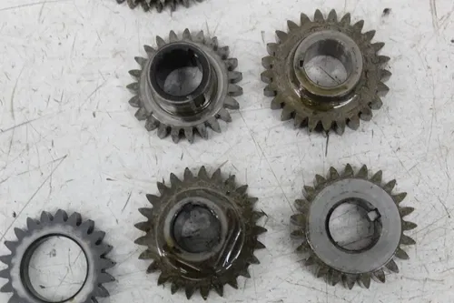 06-11 YAMAHA STRATOLINER XV1900 CAMSHAFT CAM SHAFT GEARS COVER