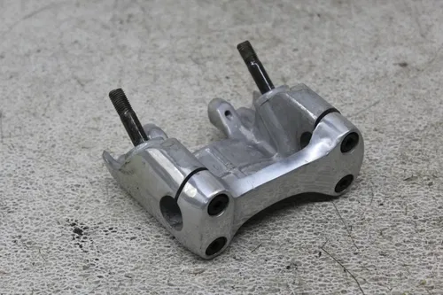 1985 YAMAHA VMAX 1200 VMX1200 HANDLE BAR CENTER MOUNT BRACKET
