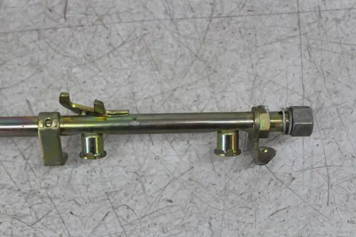 06-07 HONDA CBR1000RR FUEL INJECTORS RAIL