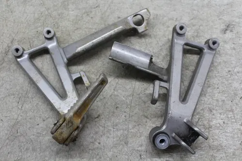 1995 HONDA CBR600F3 REAR BACK PASSENGER BRACKET SET PAIR LEFT RIGHT FITS 95-98