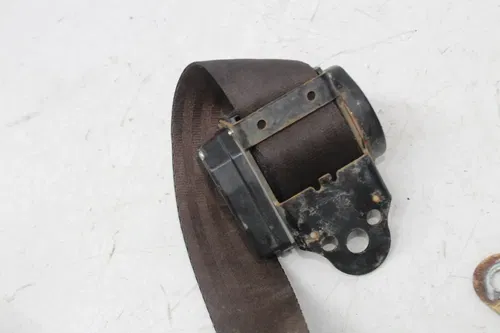 16 Can-am Commander 800r Xt front Seat Belt latch buckle assembly
