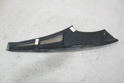 86-87 YAMAHA FJ1200 RIGHT AIR DUCT COVER PANEL COWL OUTLET GRILL