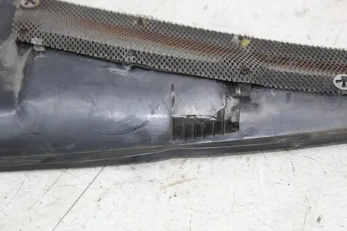 86-87 YAMAHA FJ1200 RIGHT AIR DUCT COVER PANEL COWL OUTLET GRILL