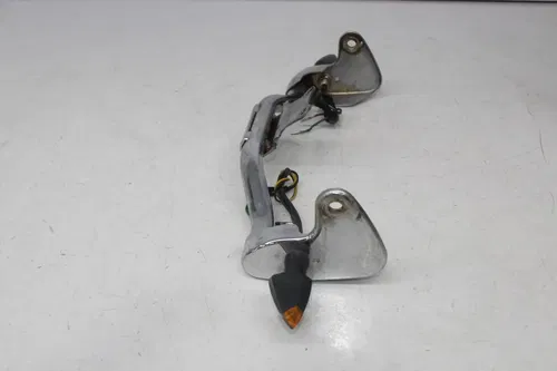 05-08 Kawasaki Vulcan 1500 Vn1500 Classic Front Turn Signal Bar Mount Bracket