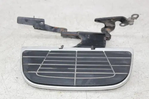 02-06 HONDA VTX1800S VTX1800 RIGHT FRONT FOOT REST BOARD STEP (SEE DESCP)