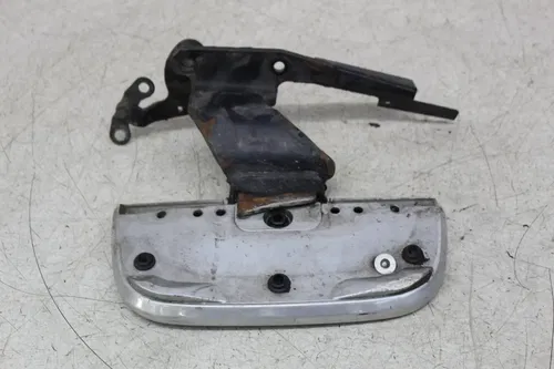 02-06 HONDA VTX1800S VTX1800 RIGHT FRONT FOOT REST BOARD STEP (SEE DESCP)